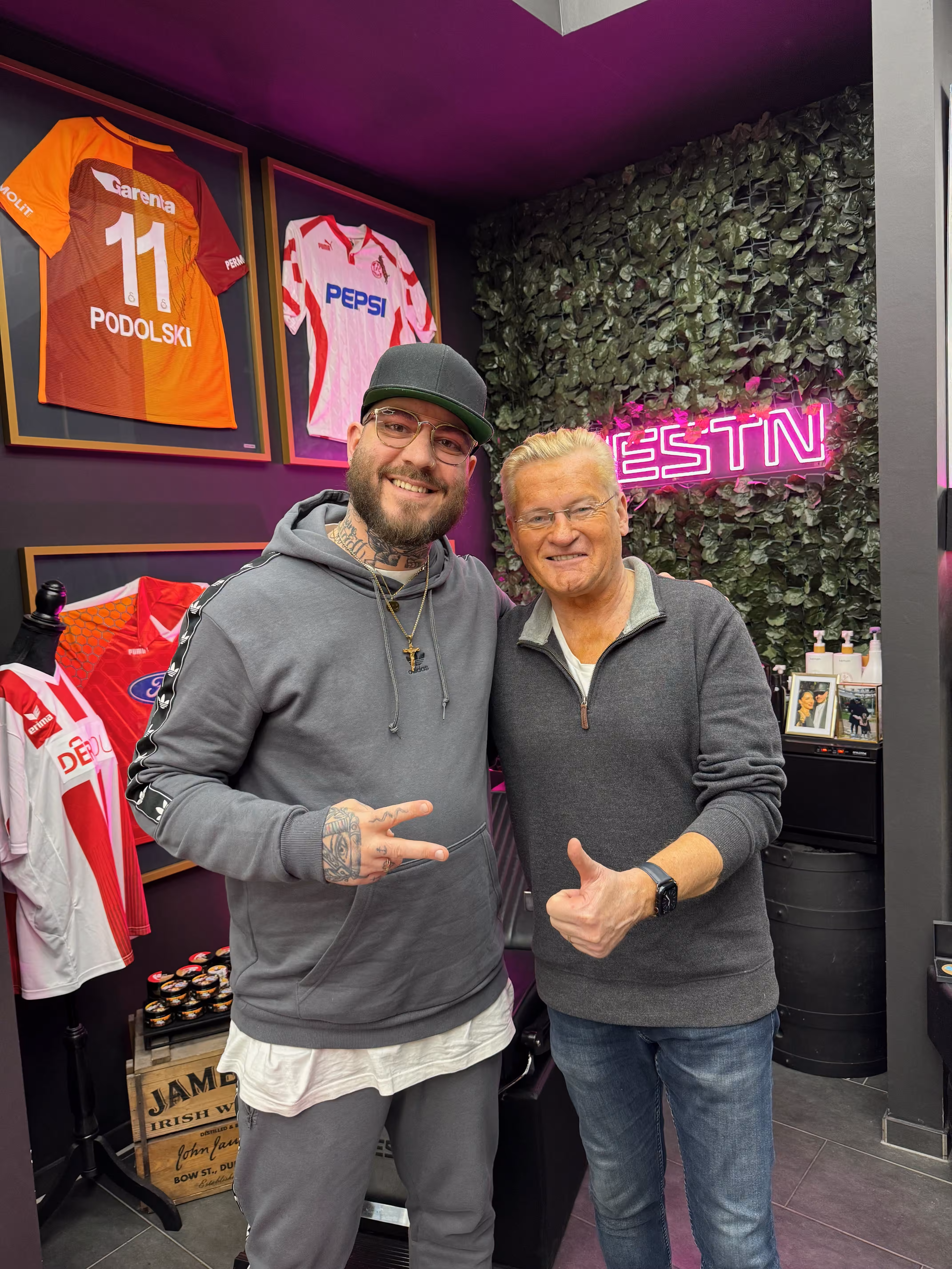 trippel Felix Hohleich und der Stadionsprecher des 1. FC Köln Michael Trippel